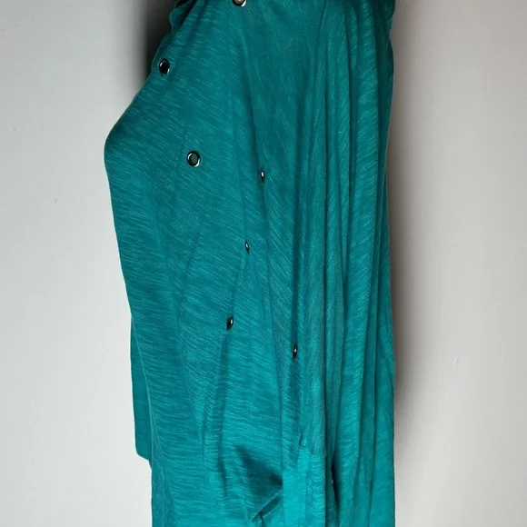 Women’s Rock & Republic top - Size: XL - Brand new with tags - Picture 3 of 8